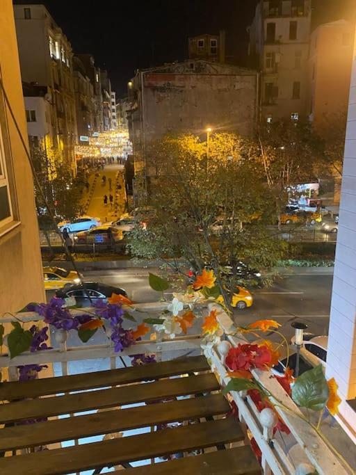 Апартаменти Taksim Pera House *