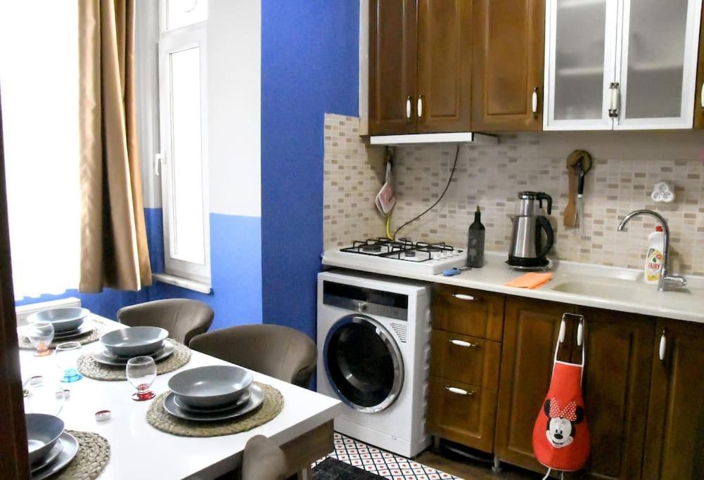 Апартаменти Taksim Pera House Стамбул